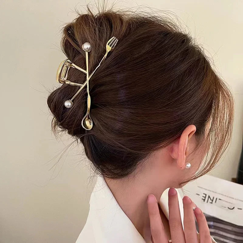 New Punk Geometric Metal Gold Silver Simple Hair Clip Claw for Women Trendy Large Crab Catches Clamp Korea Headwear Accessories